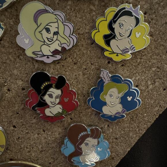 HTF LE Disney Ariels Sisters Daughters of King Triton Hidden Mickey Pin Set 2015 - Picture 1 of 6